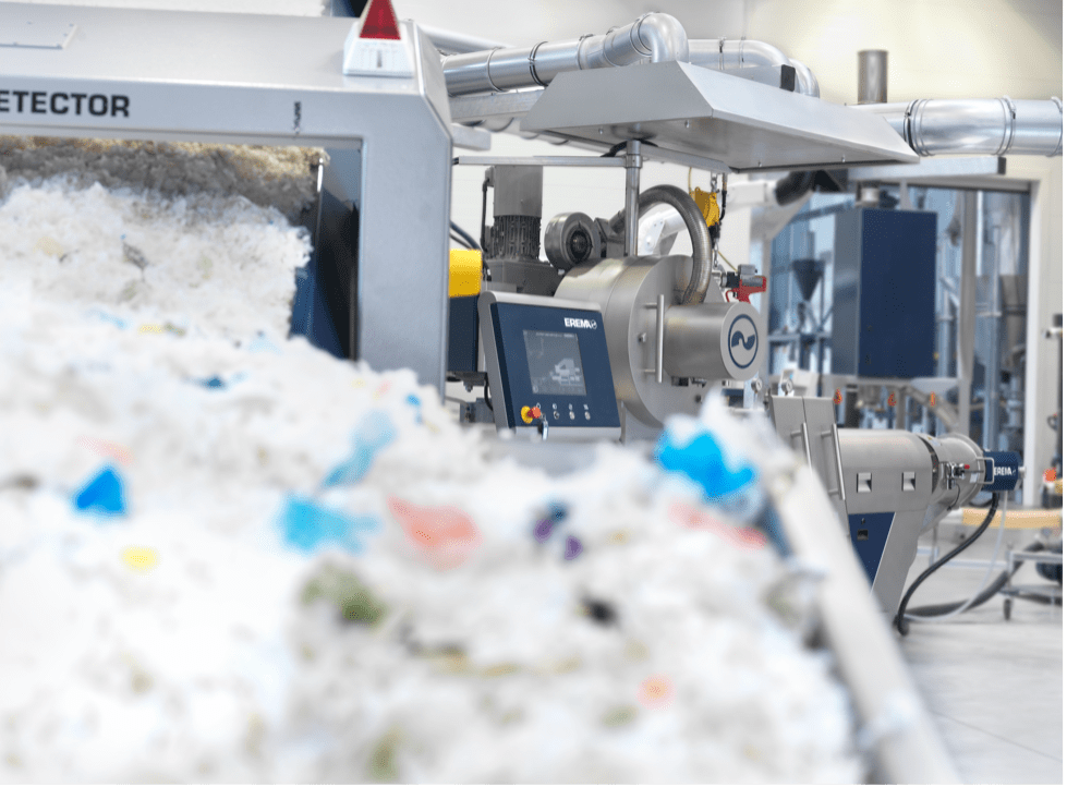 Post Consumer Recycling Washed Flakes